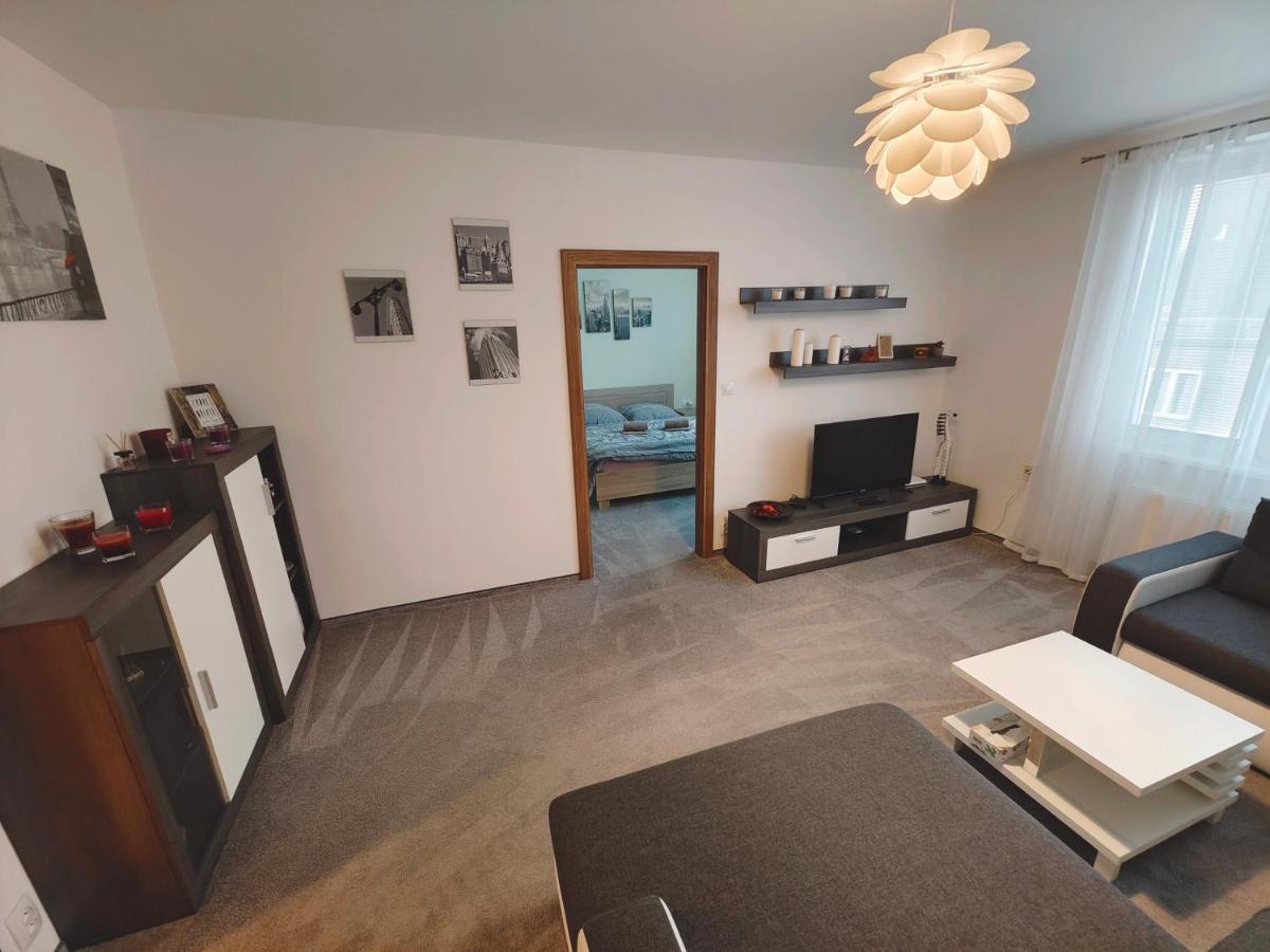 Apartman V Centru Карлові Вари Екстер'єр фото
