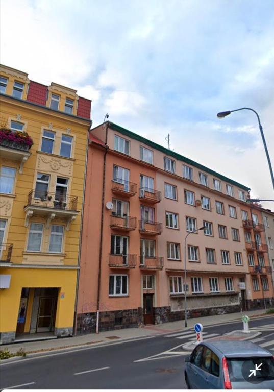 Apartman V Centru Карлові Вари Екстер'єр фото